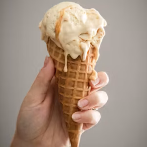 Lil Cakes & Creamery